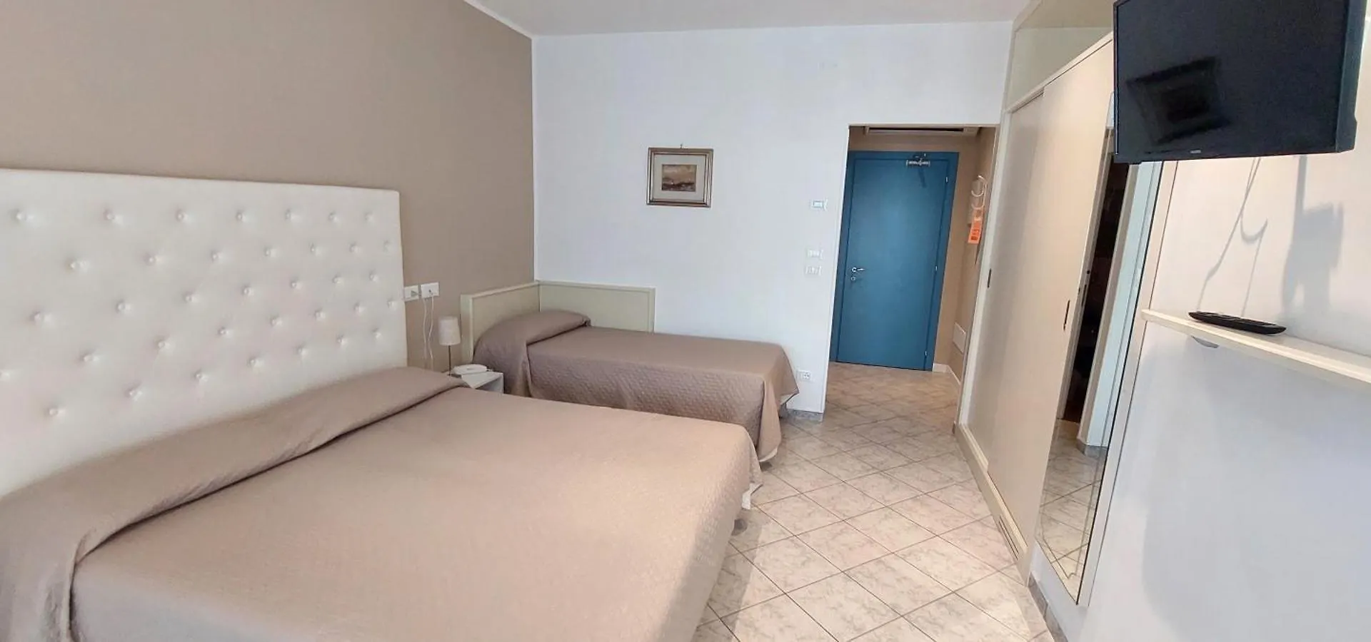 Hotel Vina Del Mar Pineta Лидо-ди-Езоло